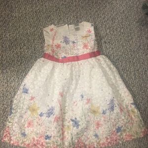 Girls  great for Easter size 5 floral dress.